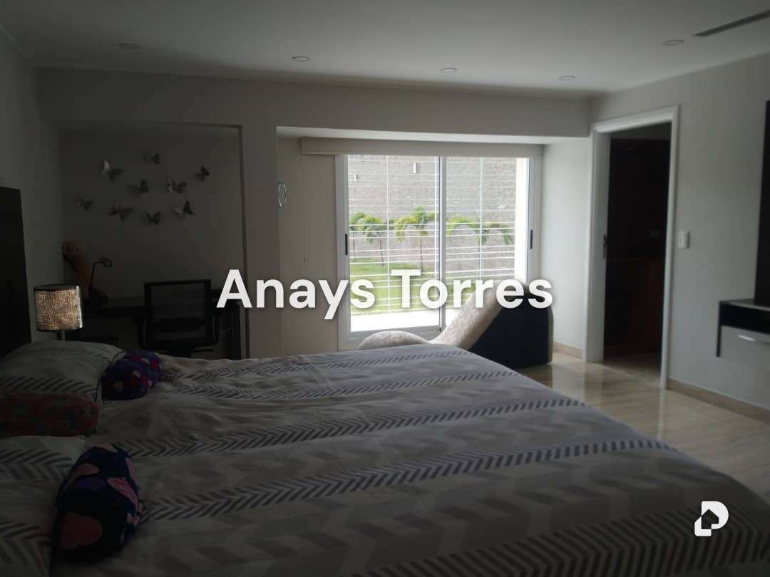 Casa en Rosaleda Norte, Altos Mirandinos – 15