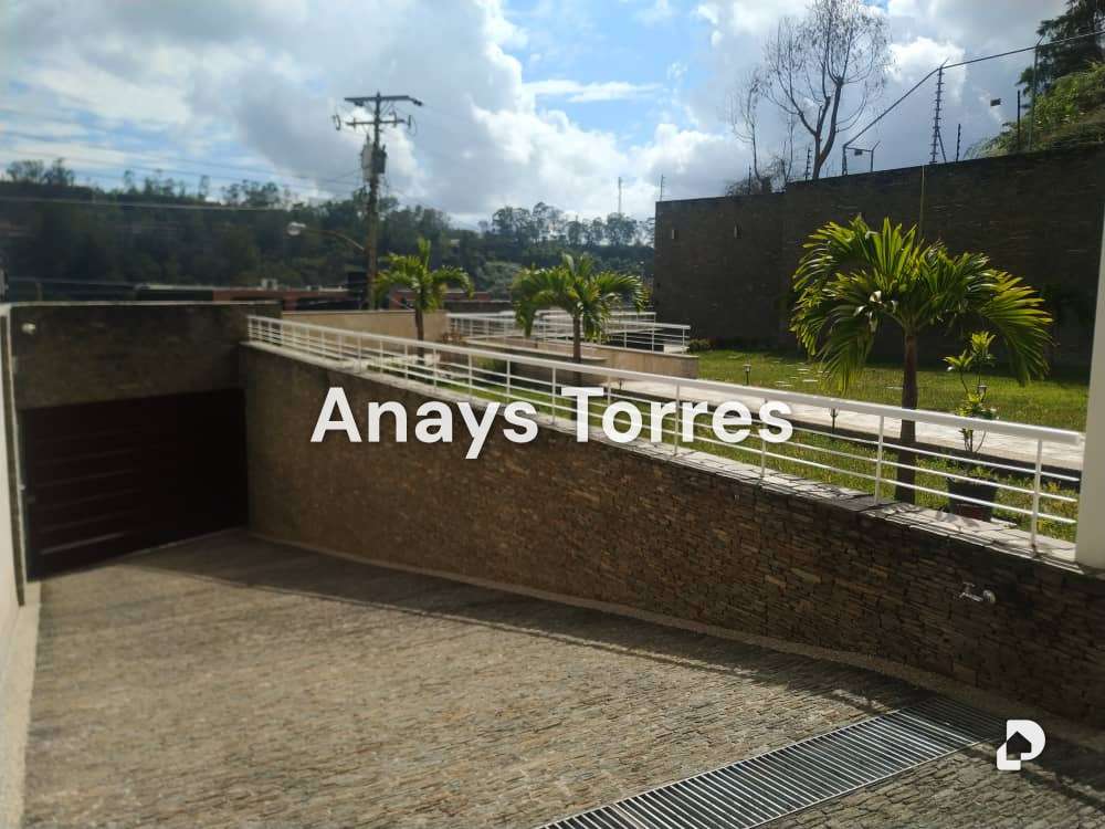 Casa en Rosaleda Norte, Altos Mirandinos – 6