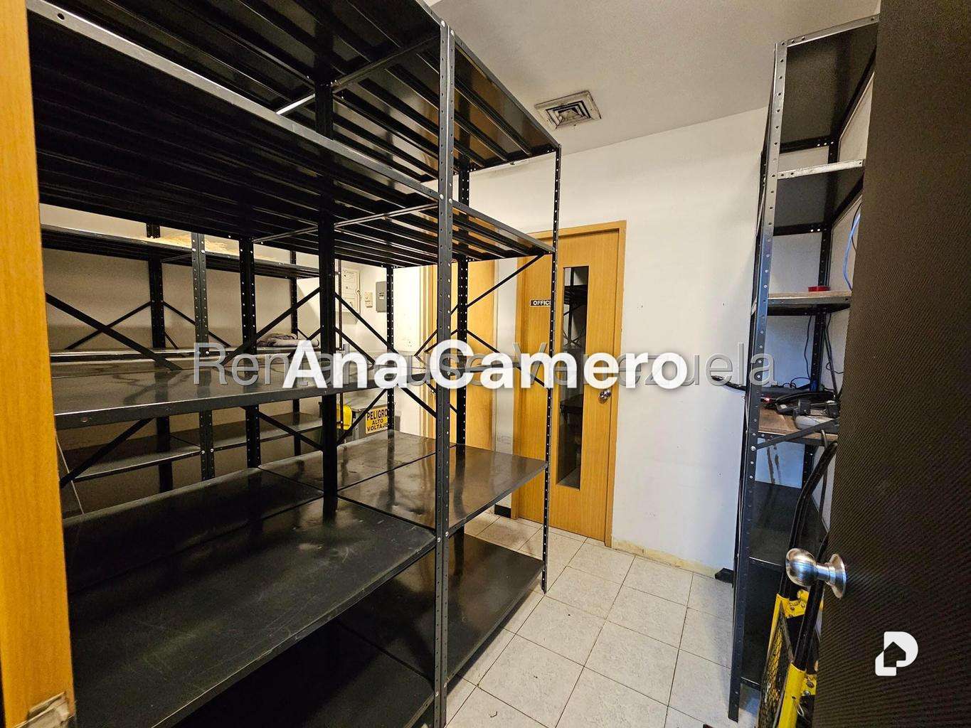 Local comercial en El Cafetal, Caracas – 9