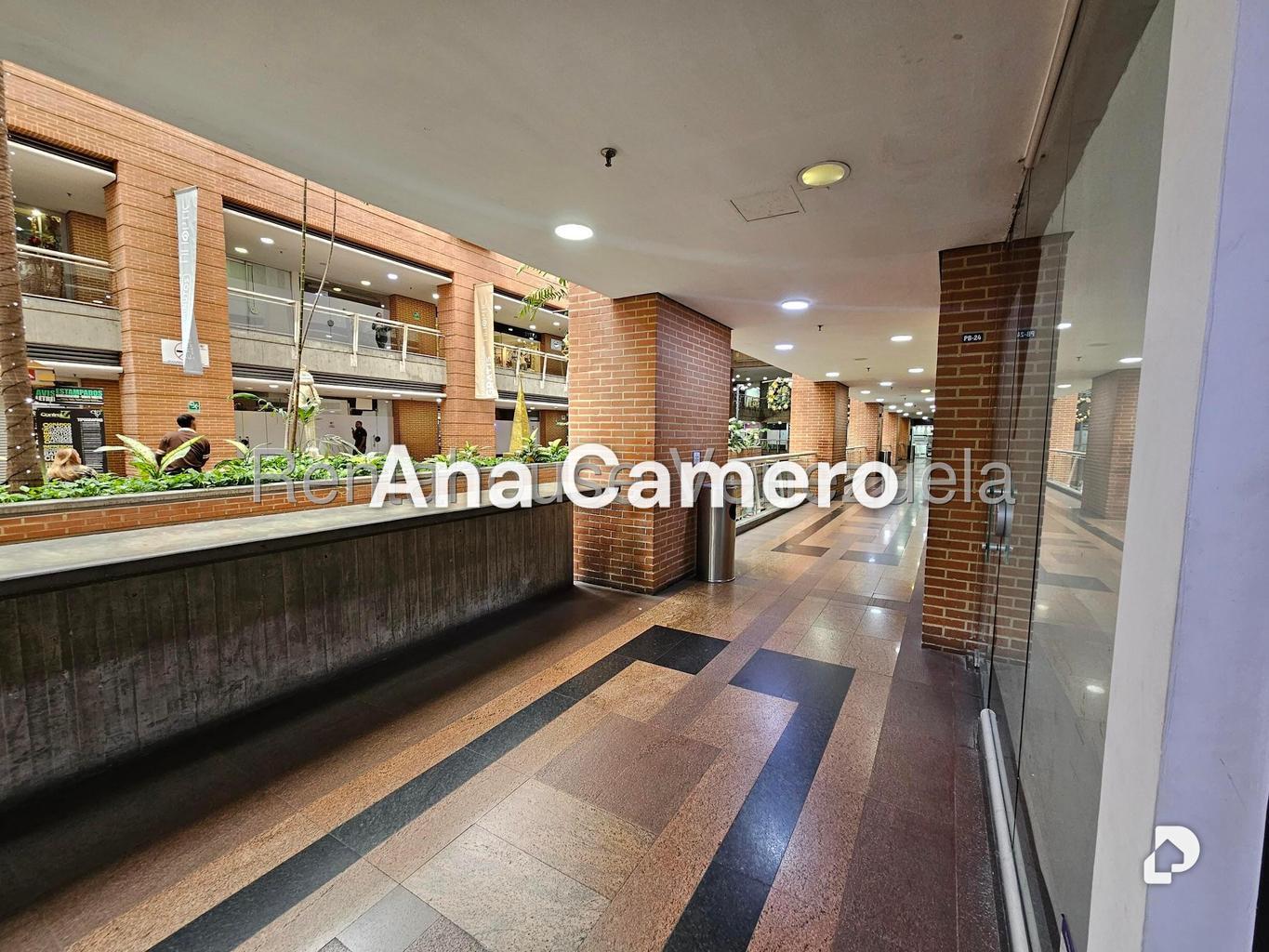 Local comercial en El Cafetal, Caracas – 2