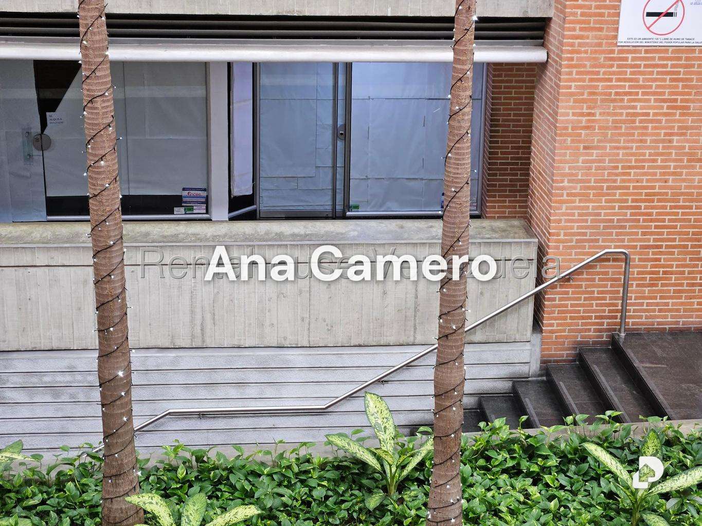 Local comercial en El Cafetal, Caracas – 15