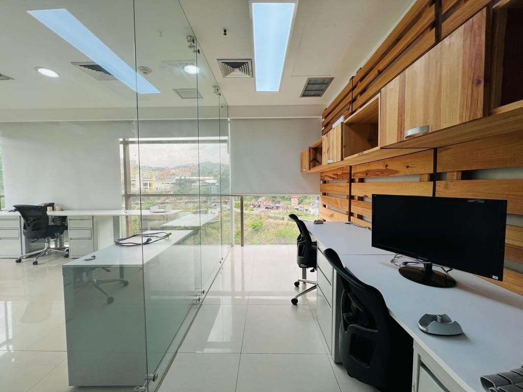 Oficina en Macaracuay, Caracas - 1