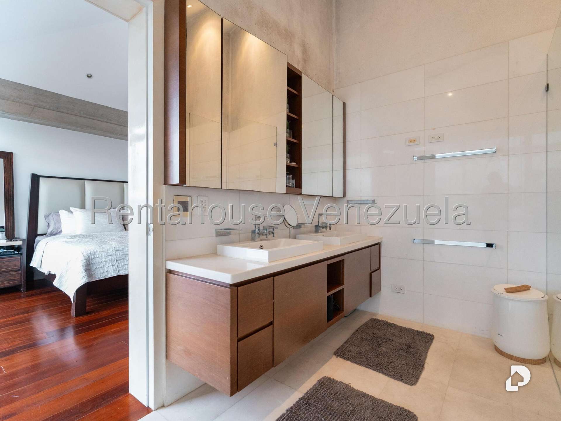Casa en Alto Hatillo, Caracas – 25