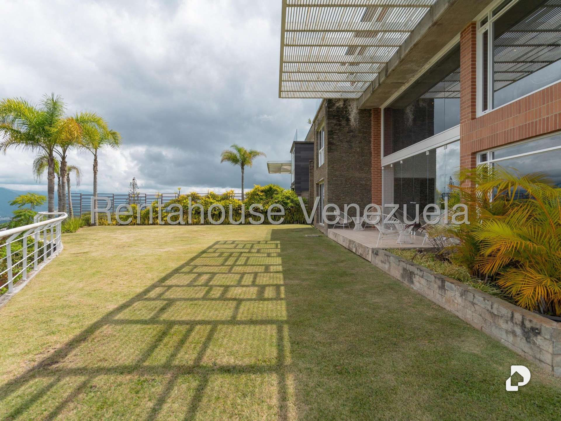 Casa en Alto Hatillo, Caracas – 12