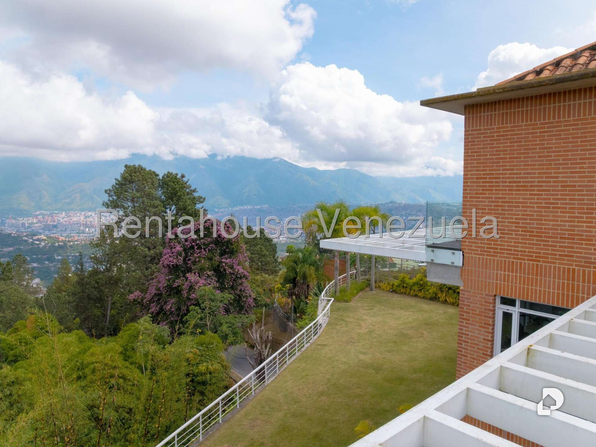 Casa en Alto Hatillo, Caracas – 10