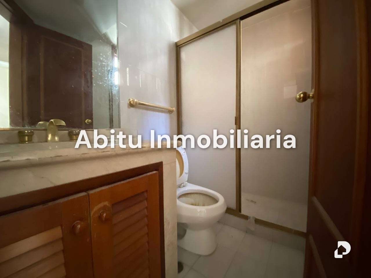 Casa en La Florida, Caracas – 13
