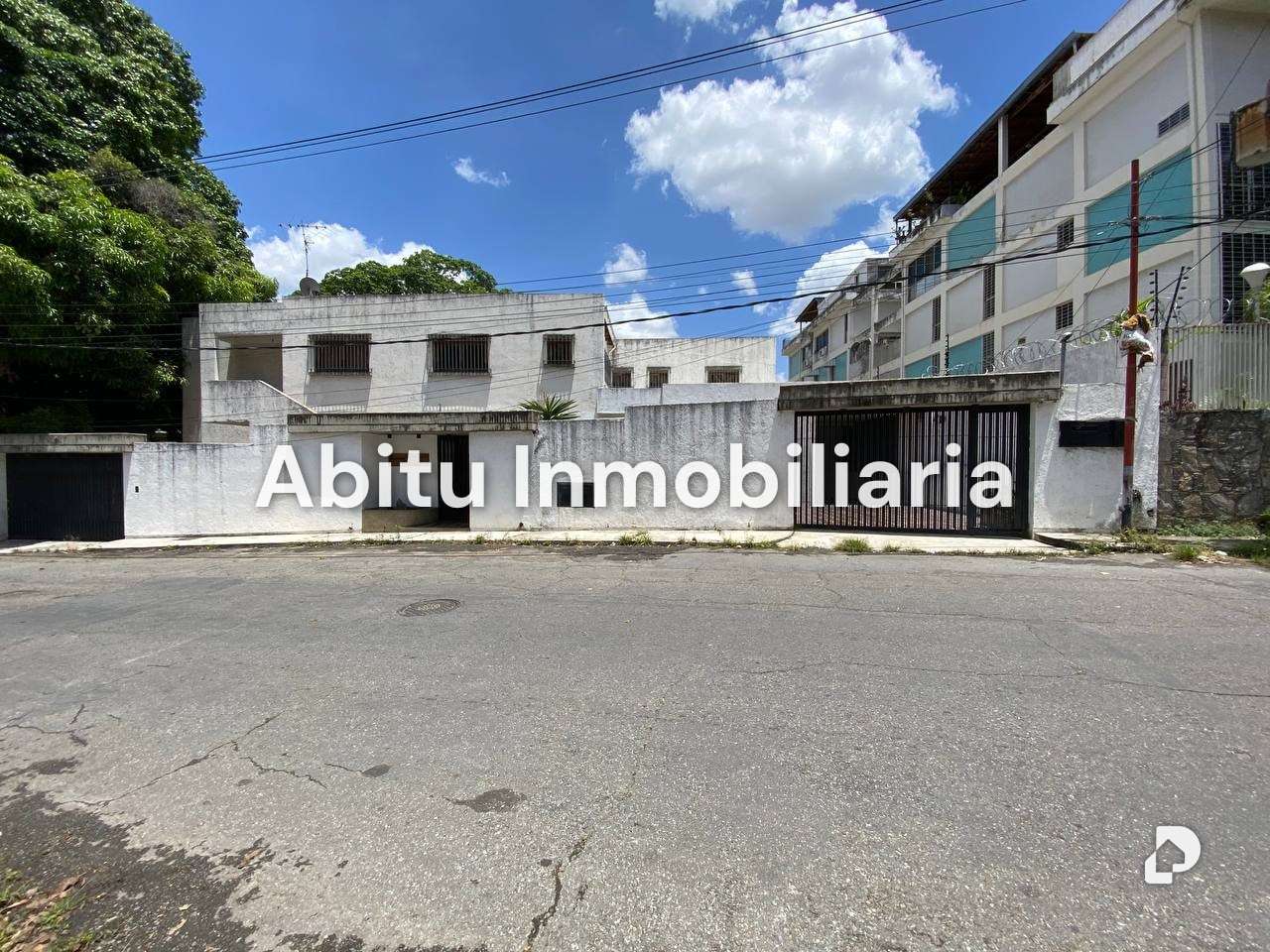 Casa en La Florida, Caracas – 16