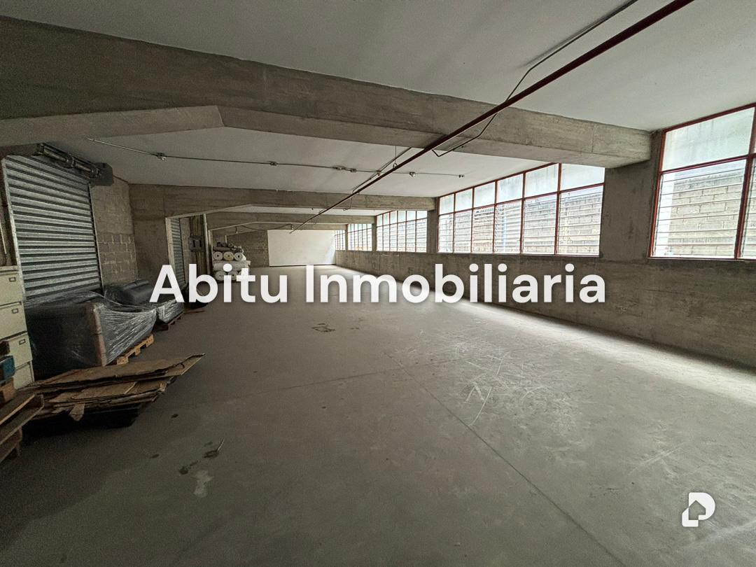 Local comercial en Palo Verde, Caracas – 4