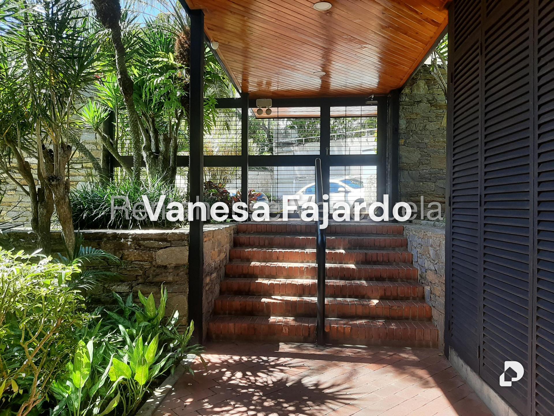 Apartamento en La Alameda, Caracas – 2