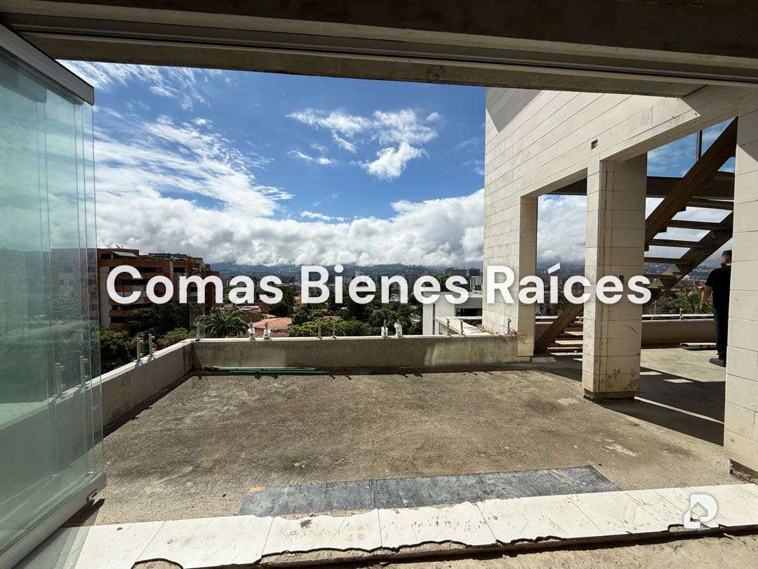 Apartamento en Altamira, Caracas – 2