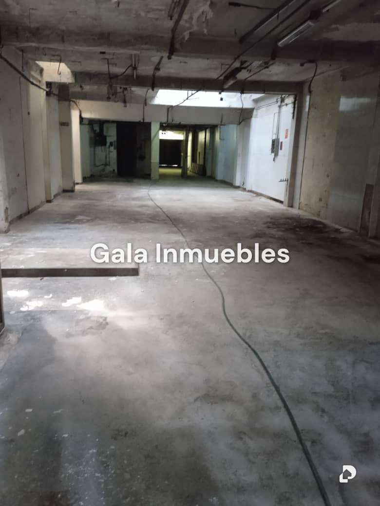 Local comercial en Av. Baralt, Caracas – 6
