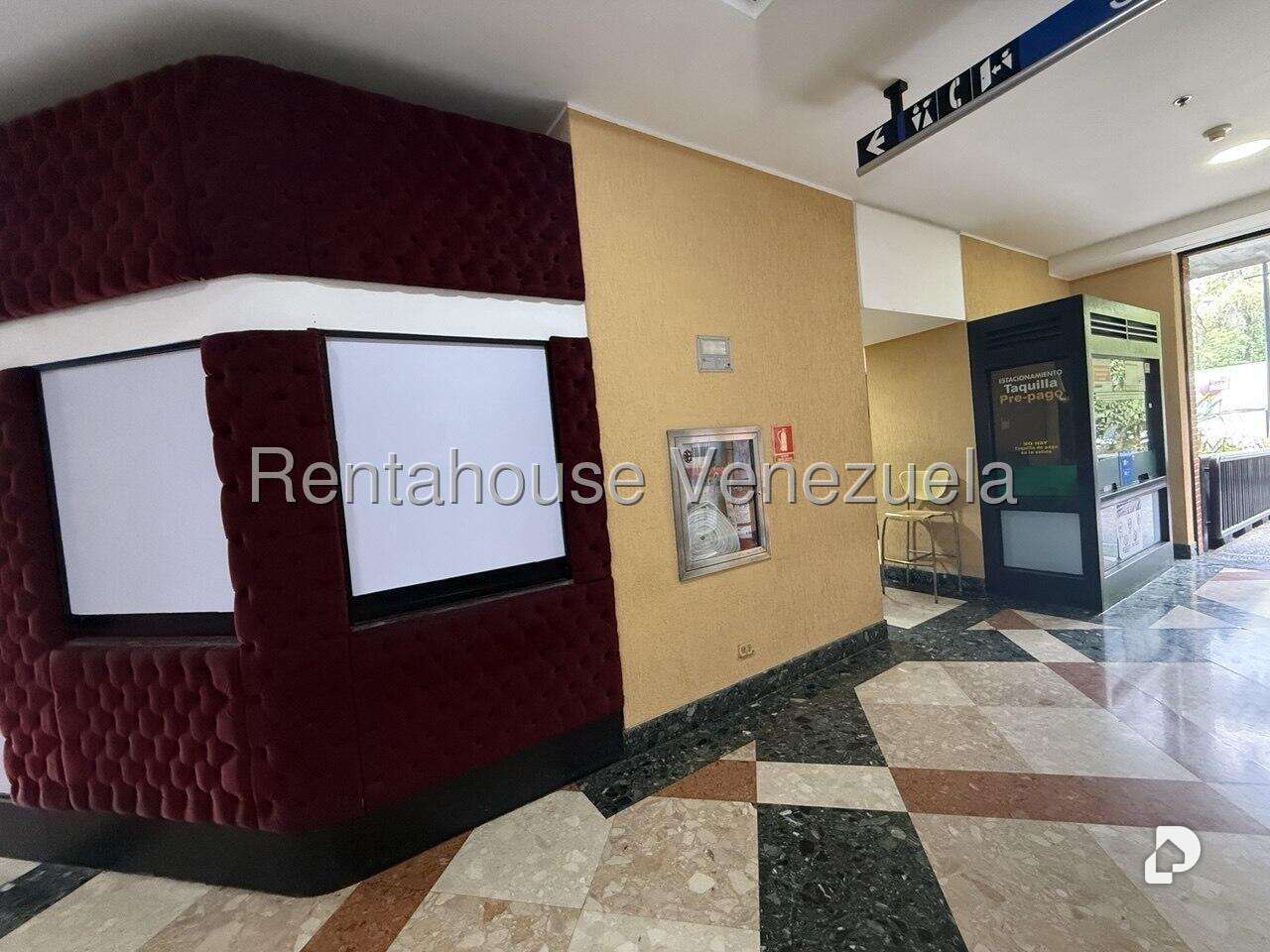 Local comercial en Los Naranjos (del Cafetal), Caracas – 12