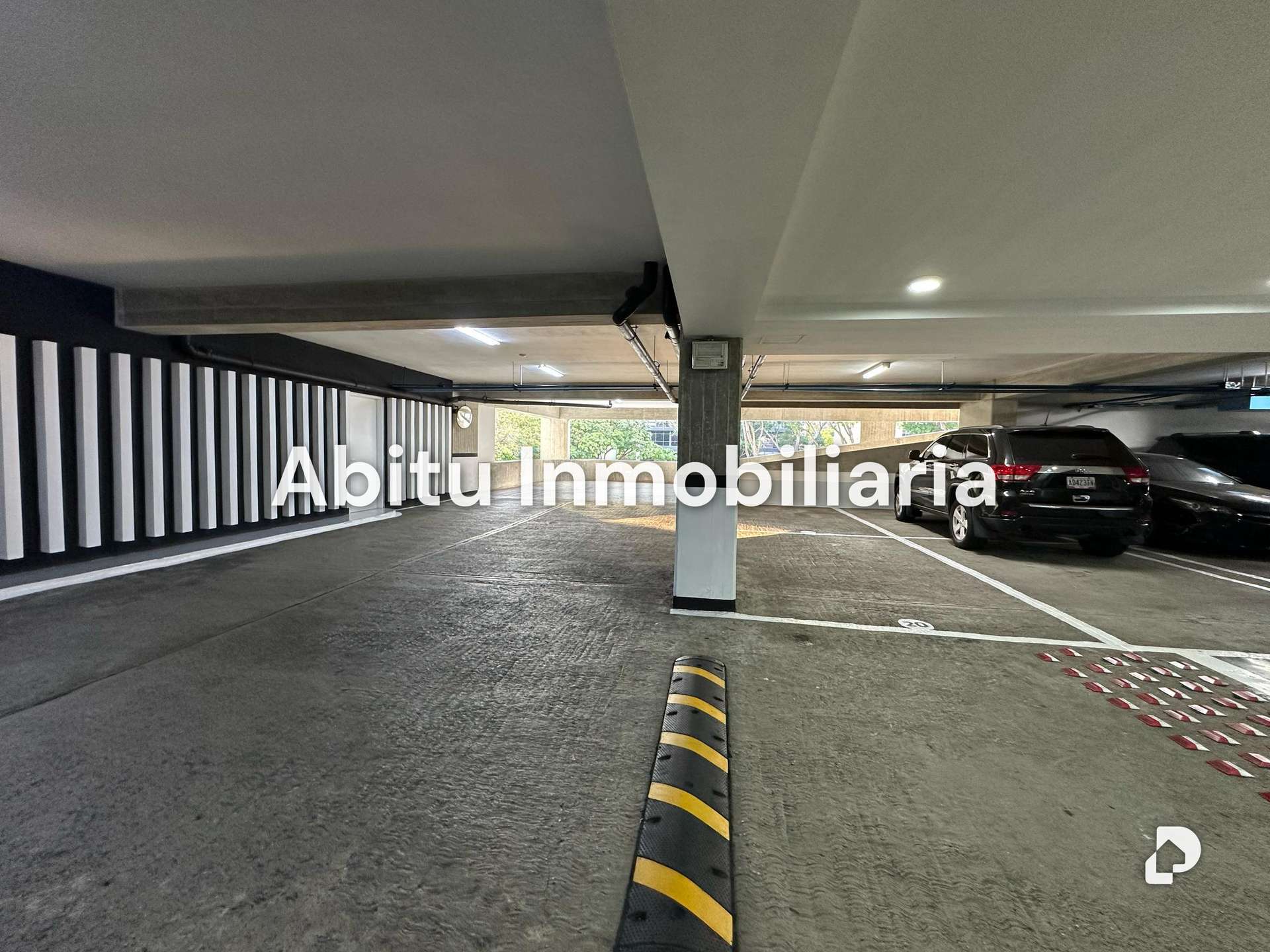 Apartamento en Las Mercedes, Caracas – 12