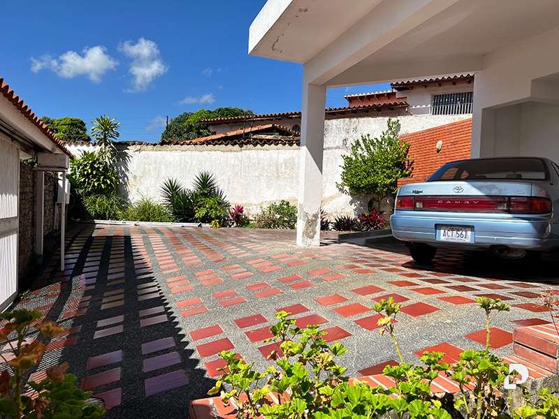 Casa en Prados del Este, Baruta – 11