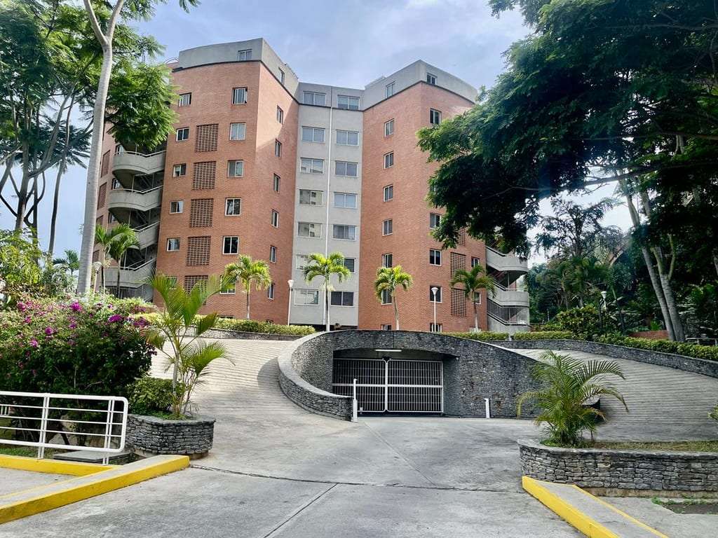 Apartamento en Lomas del Club Hípico, Caracas - 1