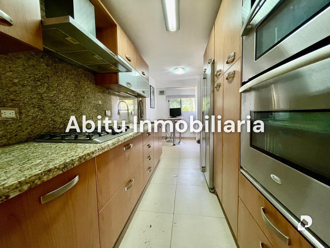Apartamento en Lomas del Club Hípico, Caracas – 5