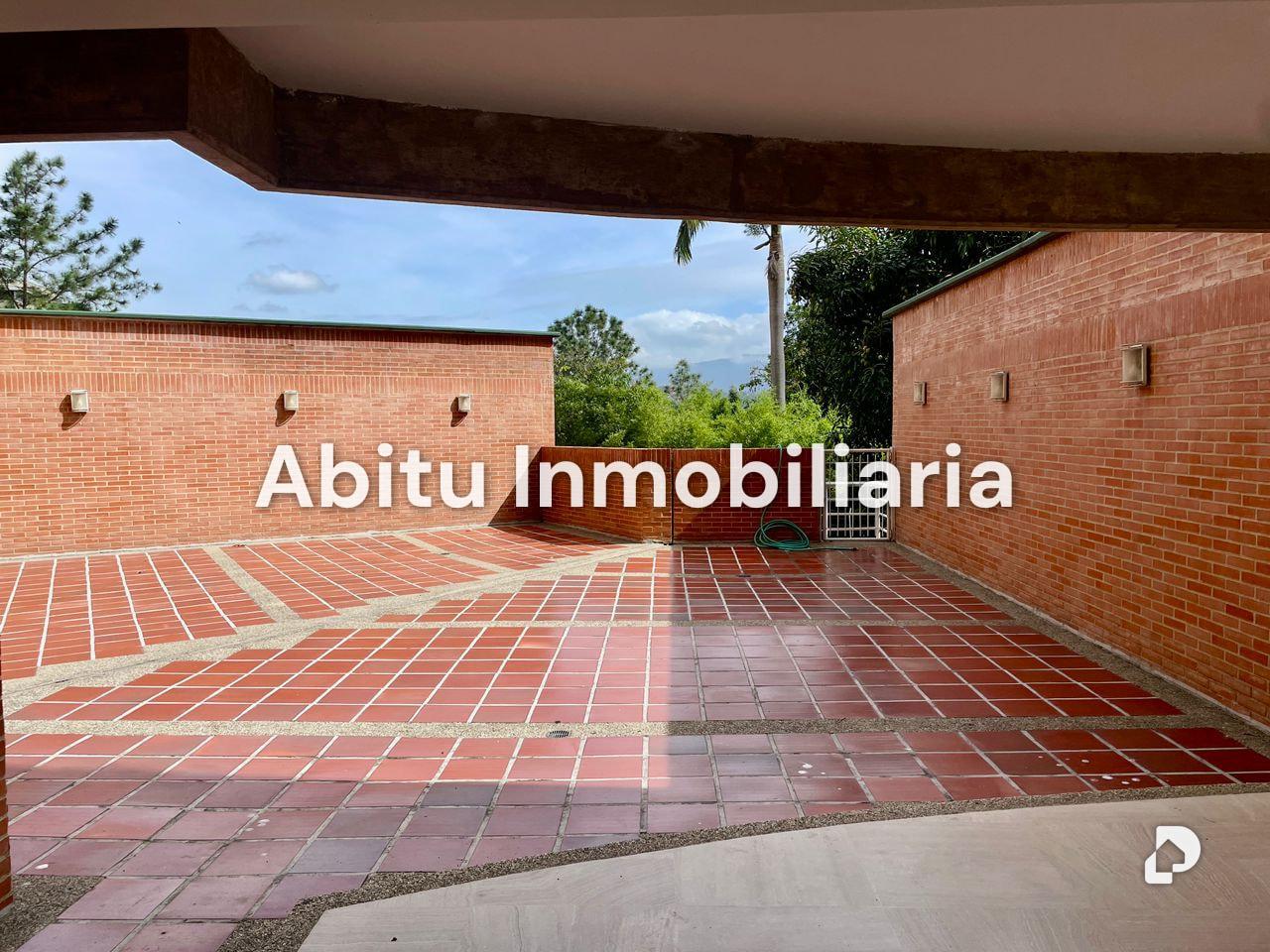 Apartamento en Lomas del Club Hípico, Caracas – 4