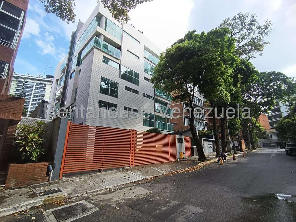 Apartamento en Los Naranjos de las Mercedes, Caracas - 1