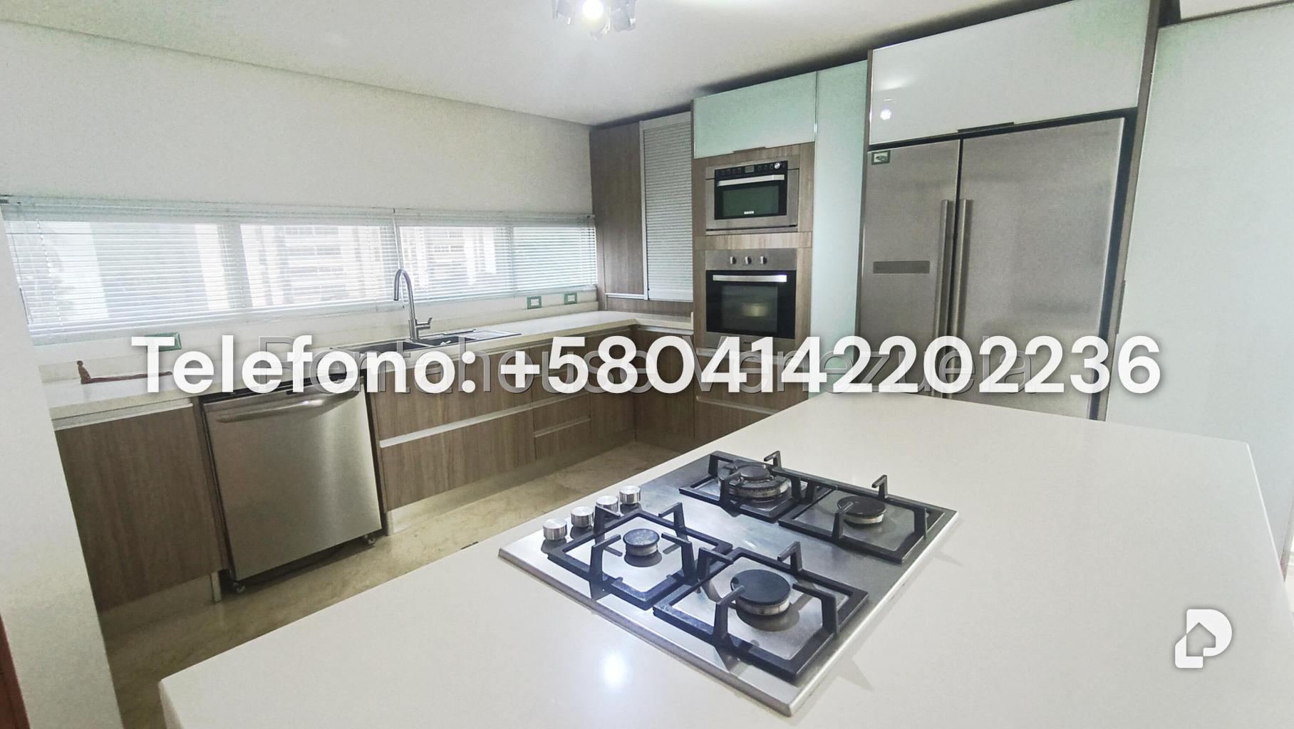 Apartamento en Los Naranjos de las Mercedes, Caracas – 4