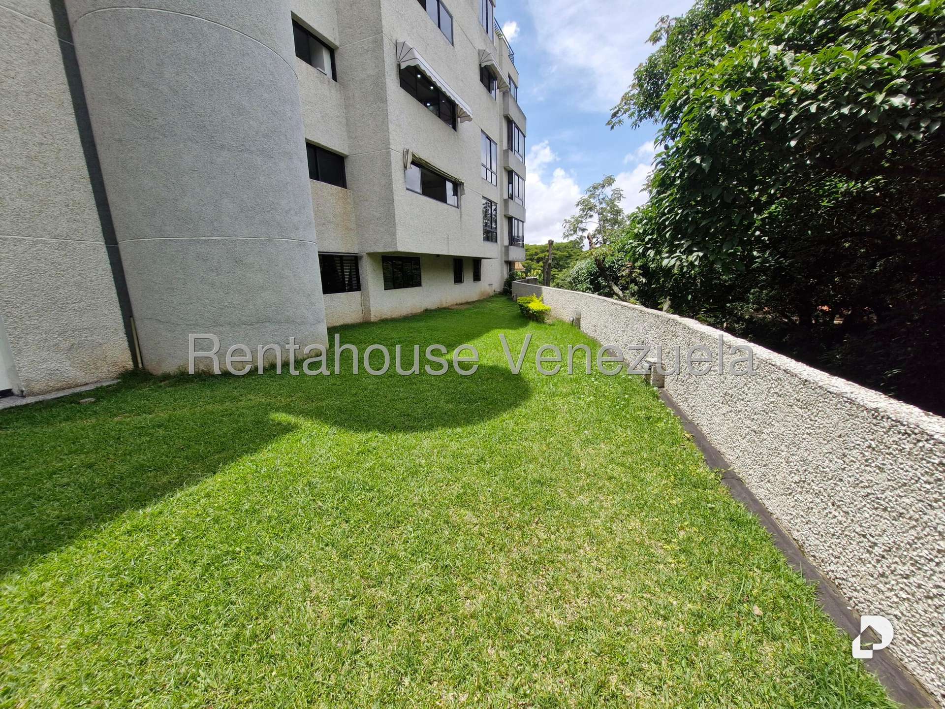 Apartamento en Los Palos Grandes, Caracas – 25