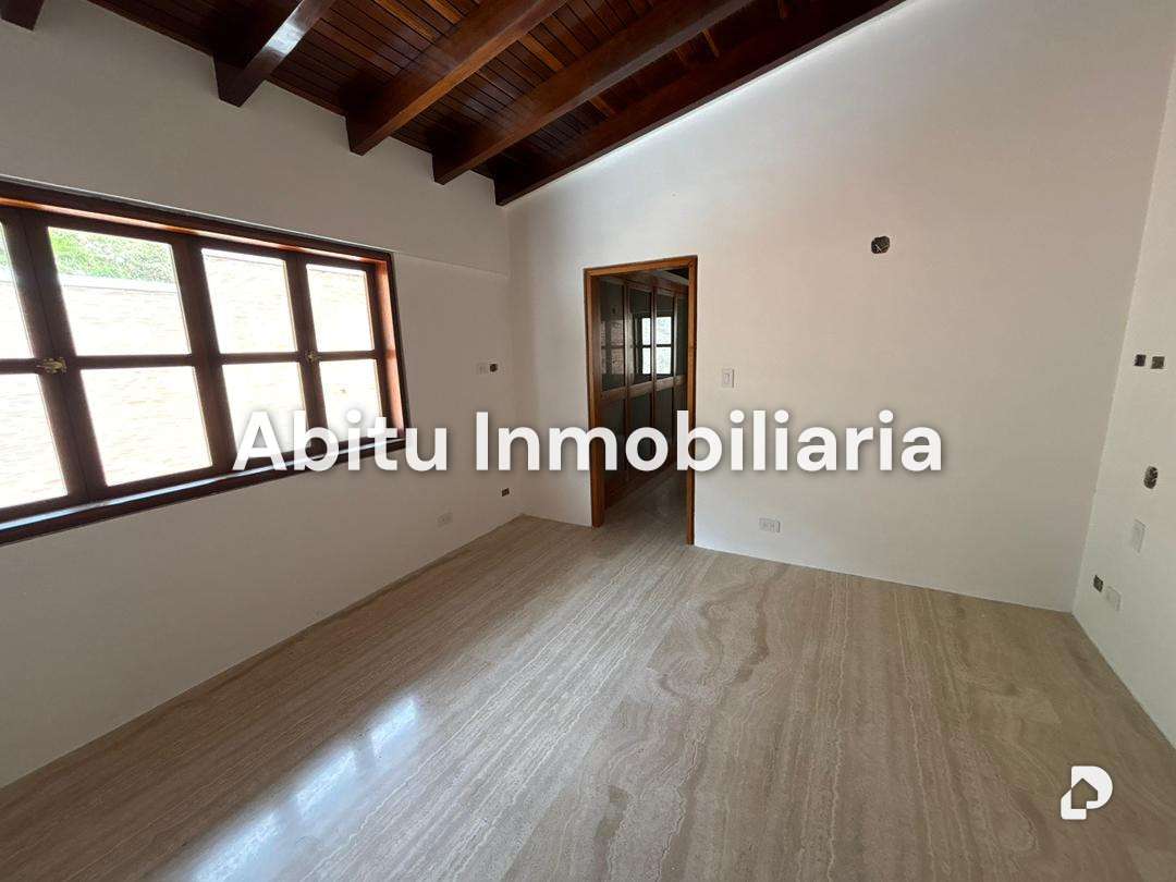 Casa en Alto Hatillo, Caracas – 13