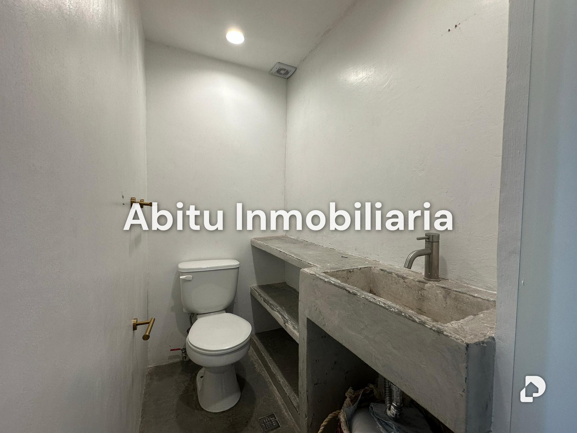 Local comercial en Los Palos Grandes, Caracas – 4