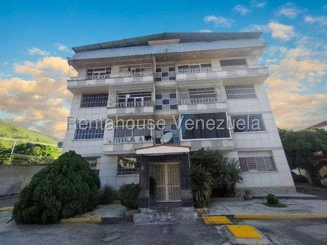 Apartamento en Urbanización El Toro, Maracay - 1