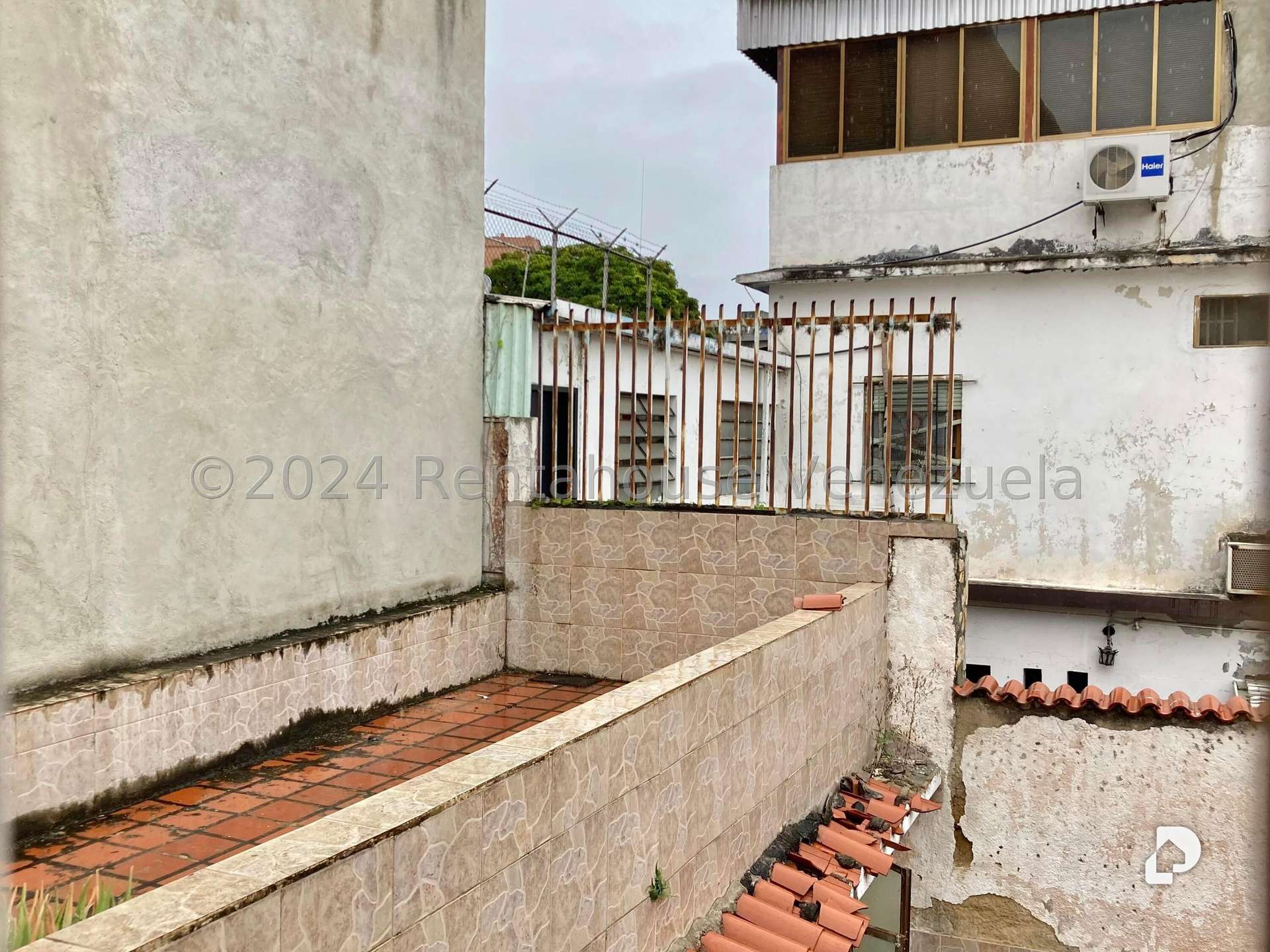 Local comercial en El Paraíso, Caracas – 34