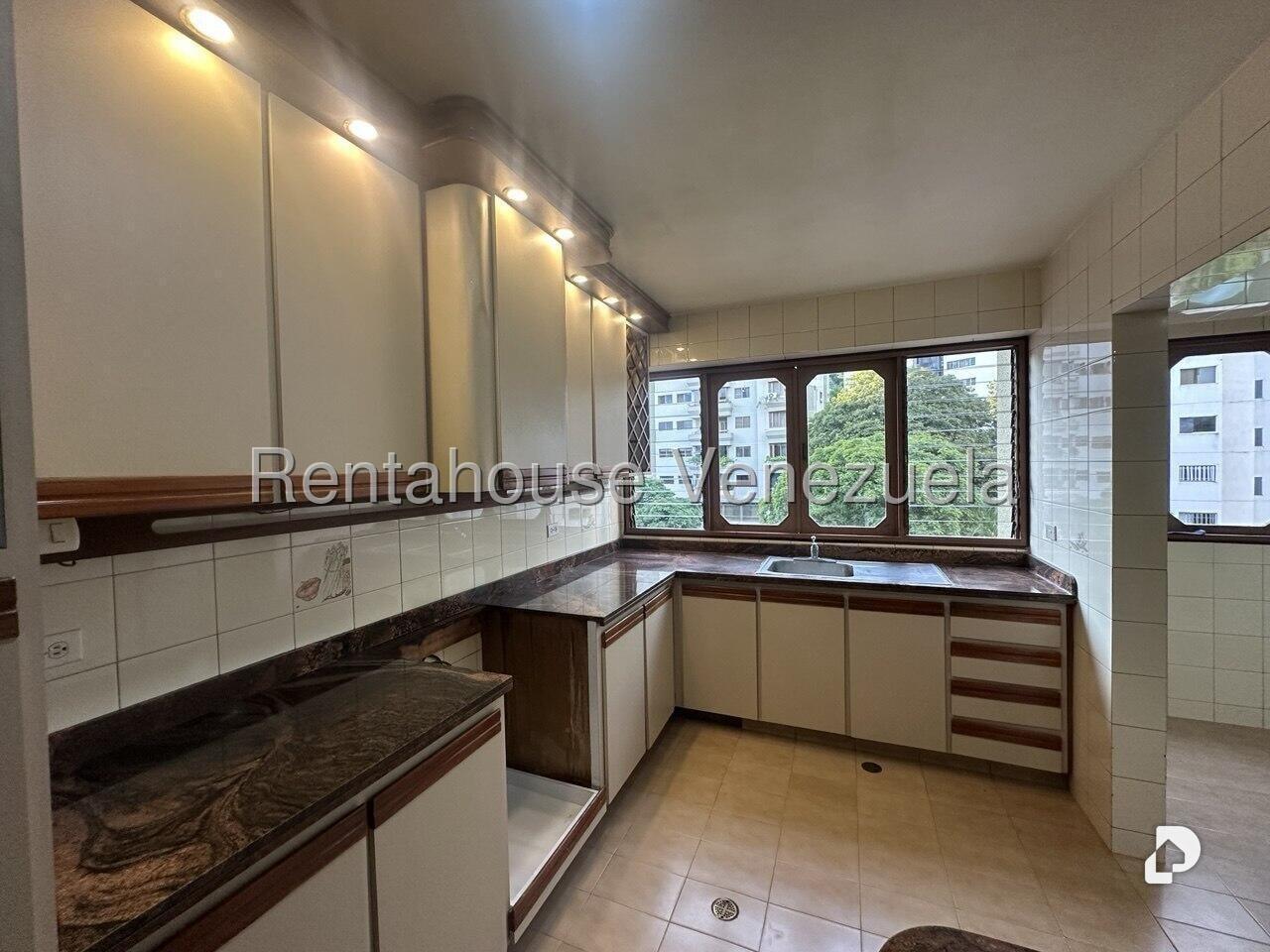 Apartment in Terrazas del Ávila, Caracas – 4