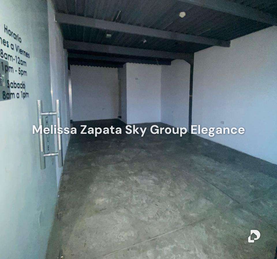 Local comercial en Palmera Plaza Calle Santa Barbara, Cabudare – 1