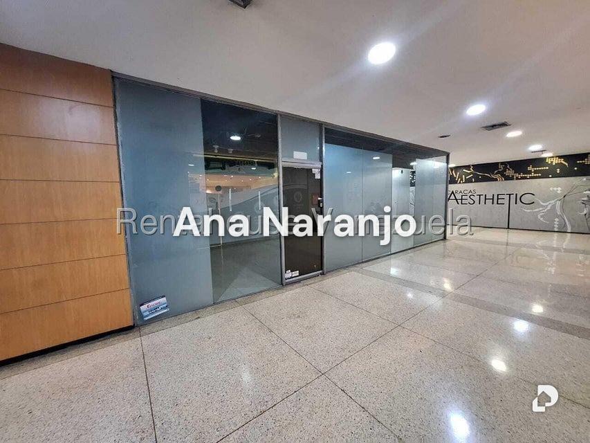 Local comercial en Chuao, Caracas – 1