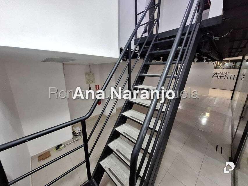 Local comercial en Chuao, Caracas – 5