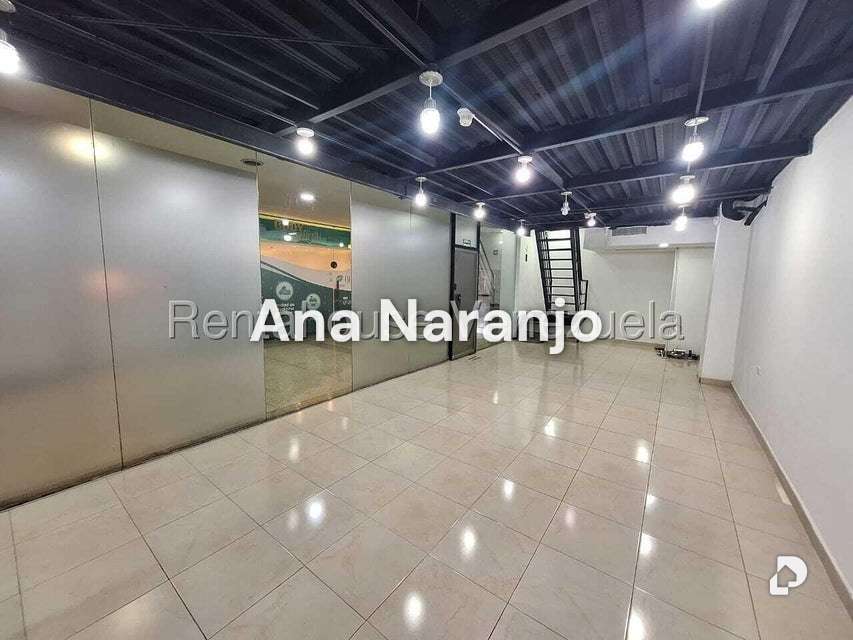 Local comercial en Chuao, Caracas – 2