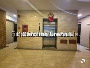 Apartamento en Lomas de La Alameda, Caracas – 3