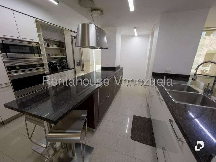 Apartamento en Campo Alegre, Caracas – 8