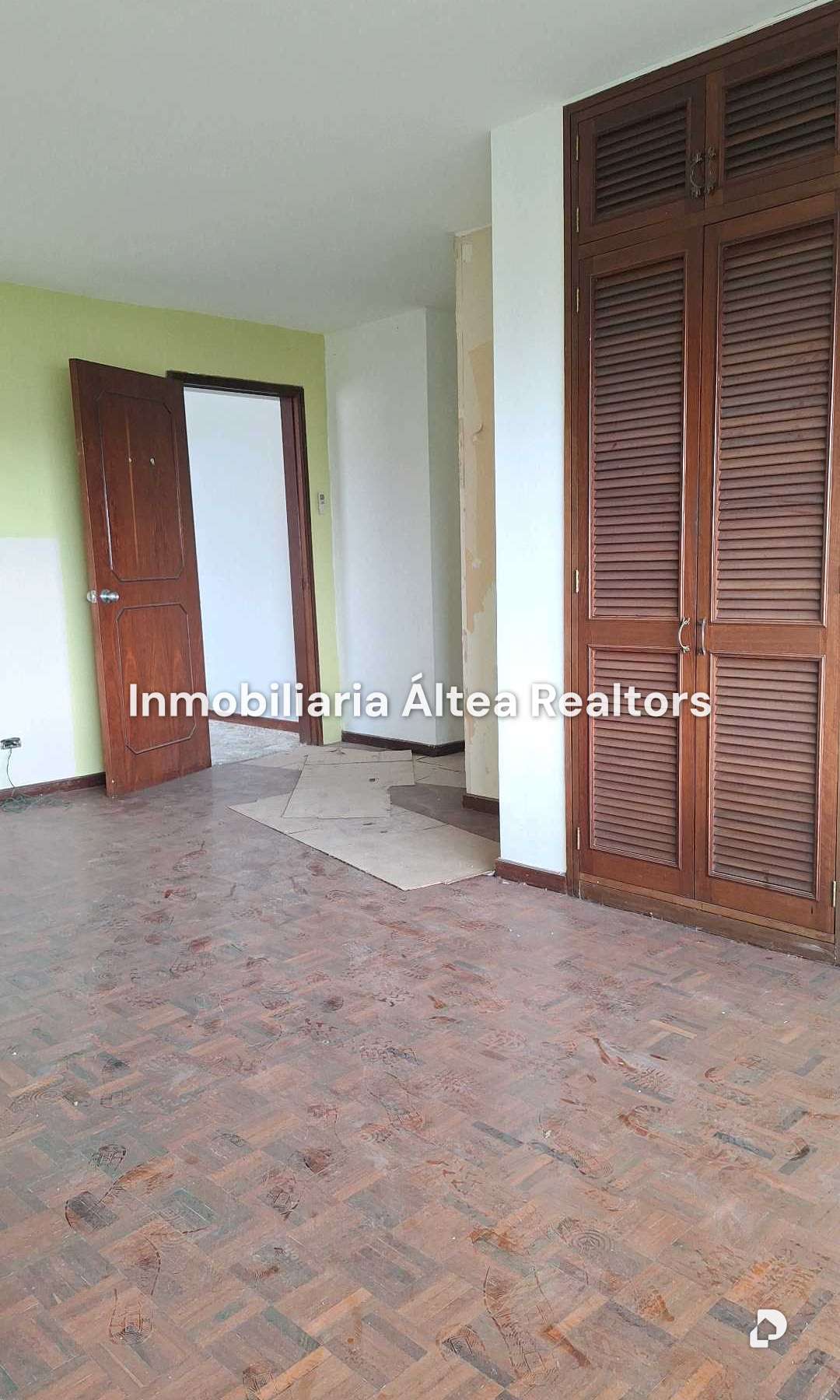 Casa en Colinas de Santa Mónica, Caracas – 11