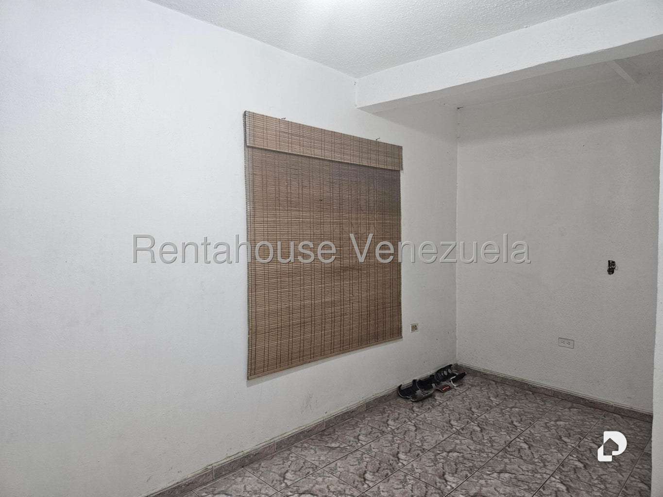 Local comercial en San Agustin del Norte, Caracas – 28