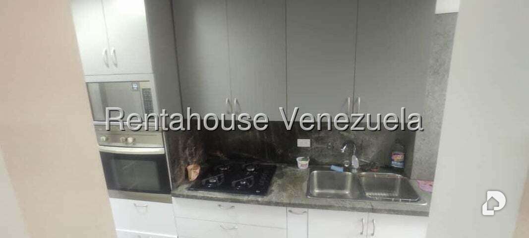 Apartamento en La Bonita, Caracas – 12