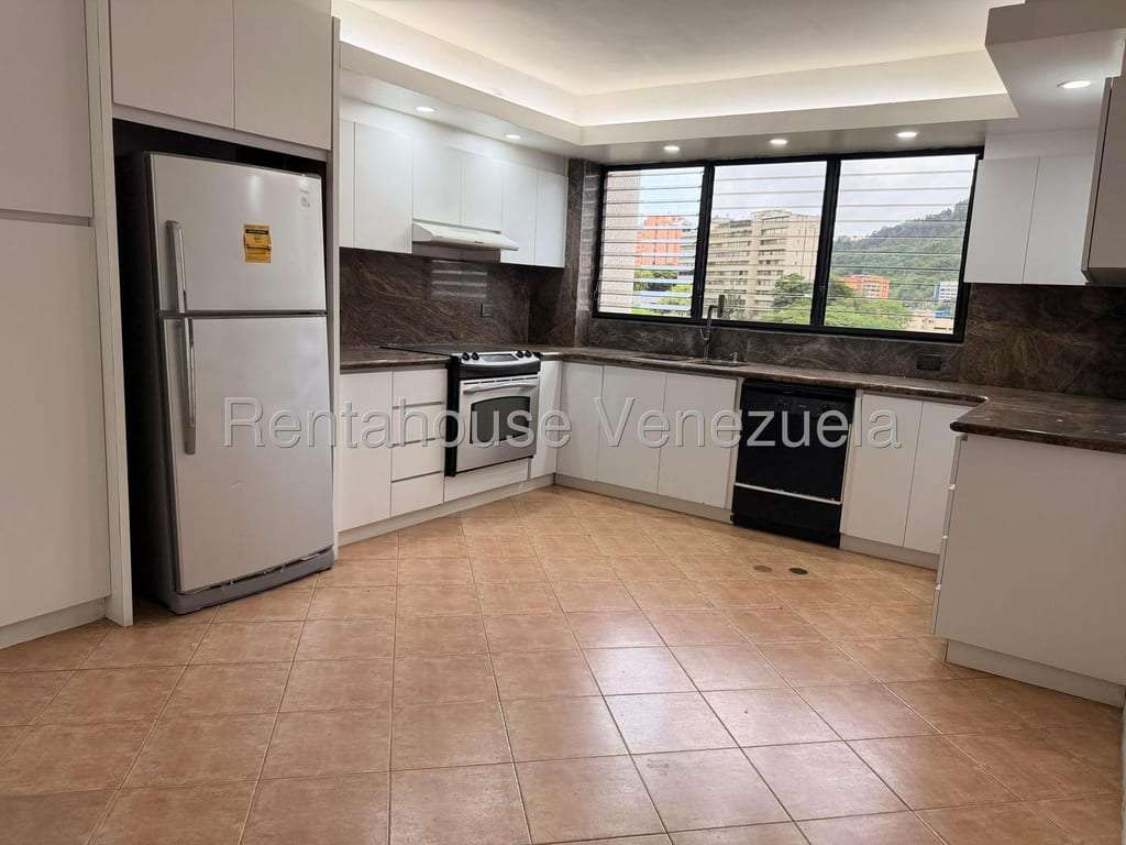 Apartamento en Las Esmeraldas, Caracas