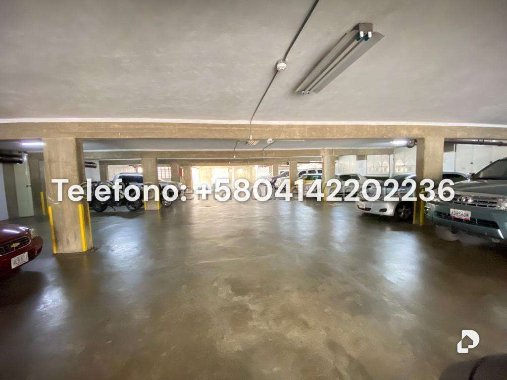 Apartamento en Altamira, Caracas – 24