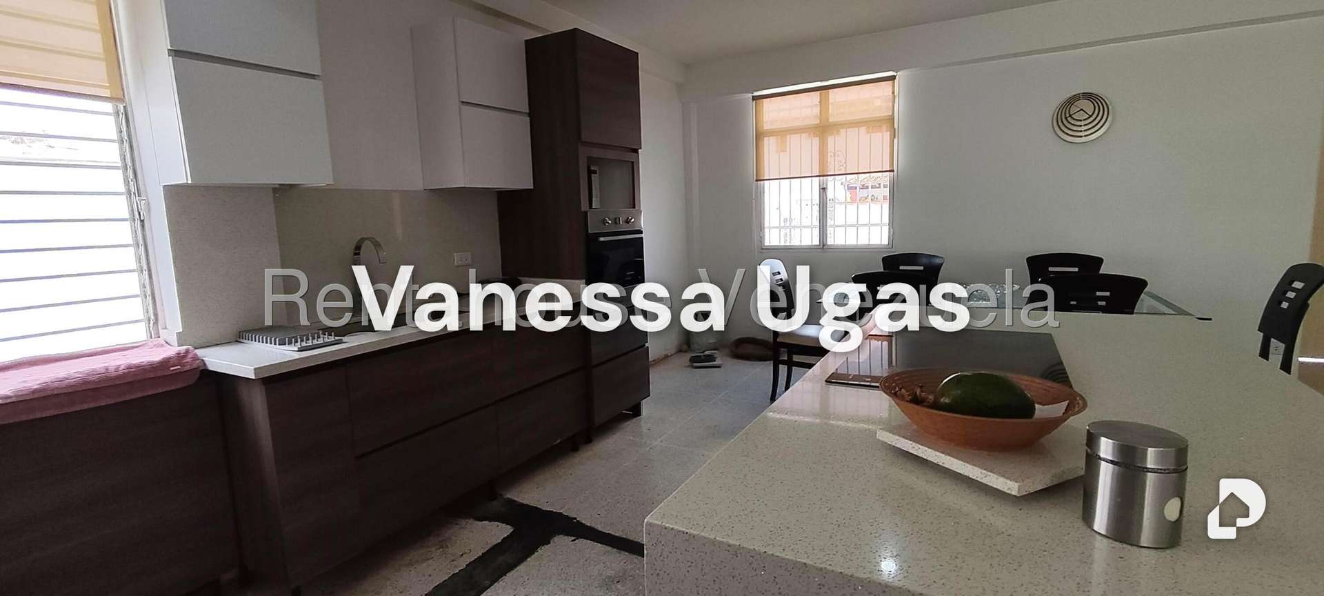 Casa en Alto Prado, Caracas – 12