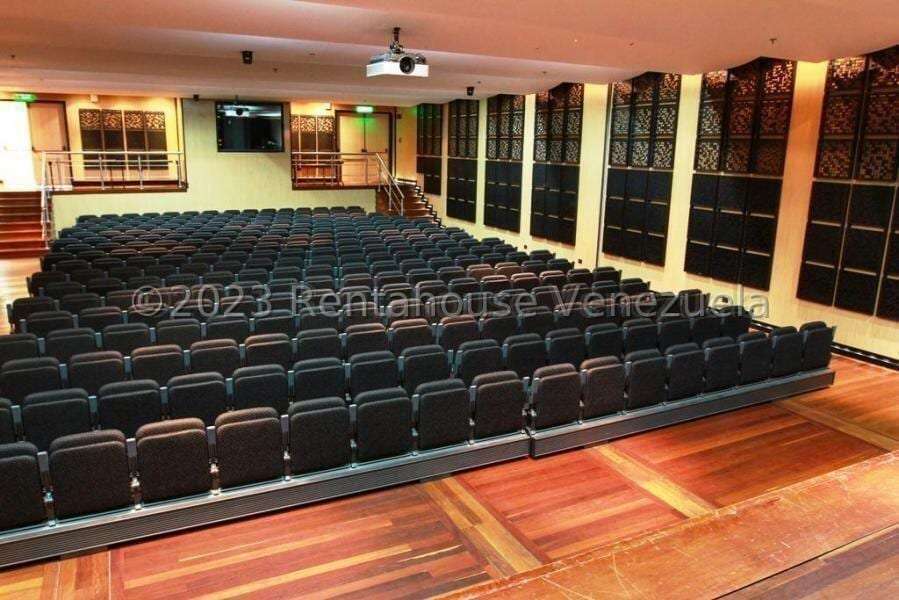 Oficina en La Urbina, Caracas