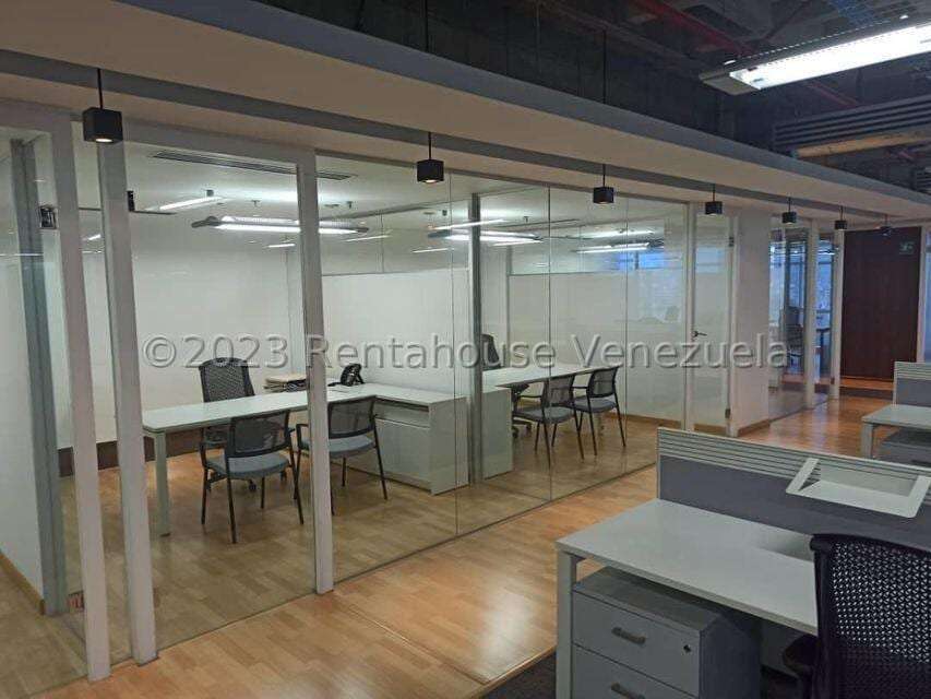 Oficina en La Urbina, Caracas