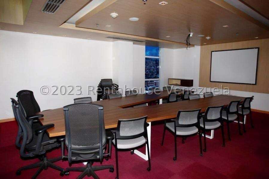 Oficina en La Urbina, Caracas