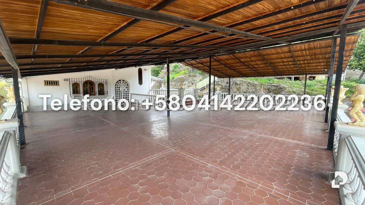 Casa en Prados del Este, Caracas – 28