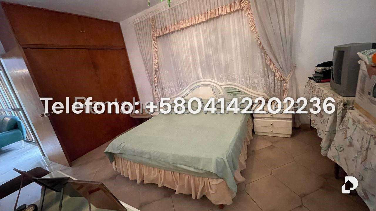 Casa en Prados del Este, Caracas – 18