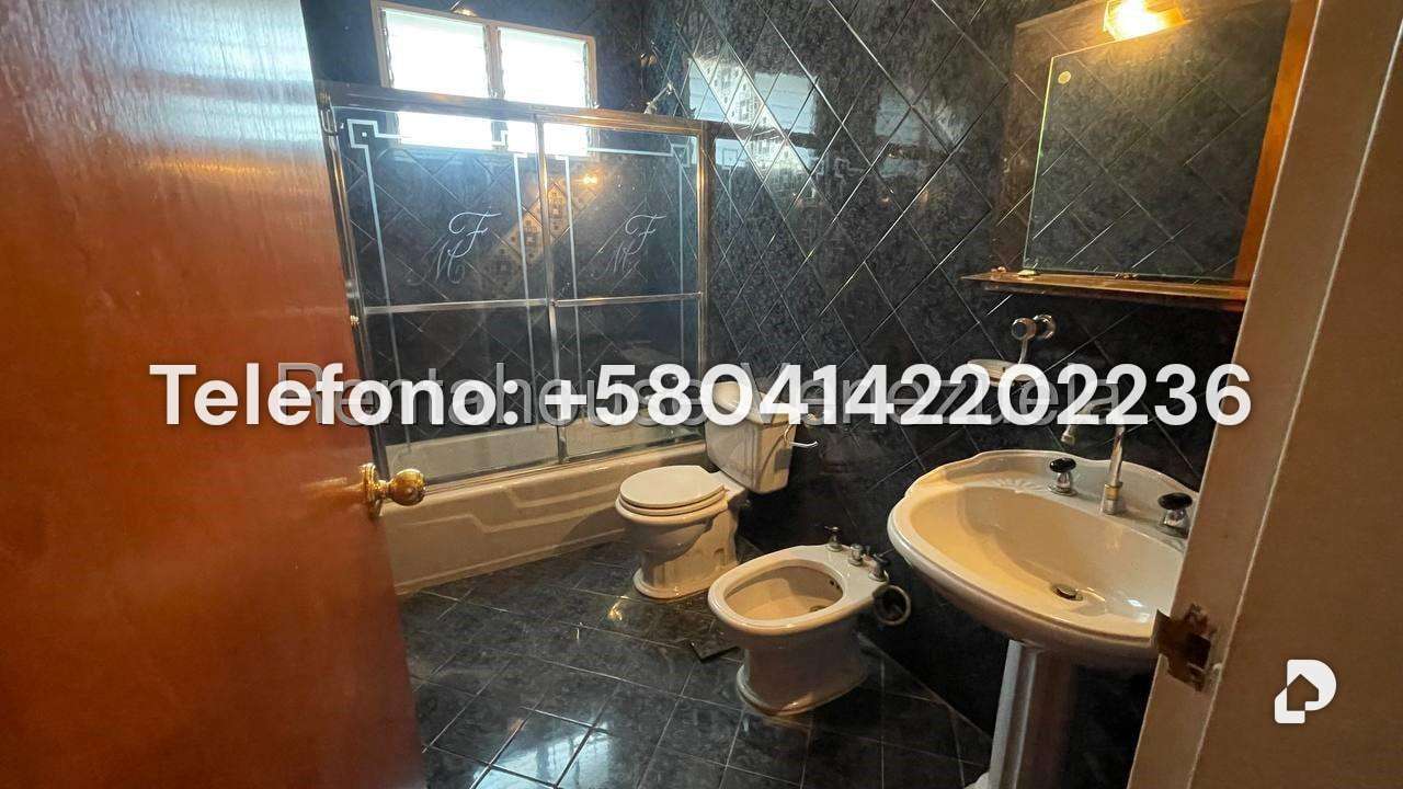 Casa en Prados del Este, Caracas – 19