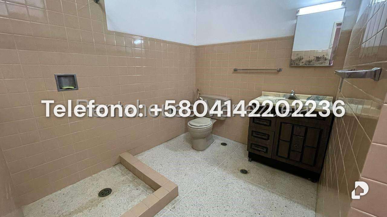 Casa en Prados del Este, Caracas – 38