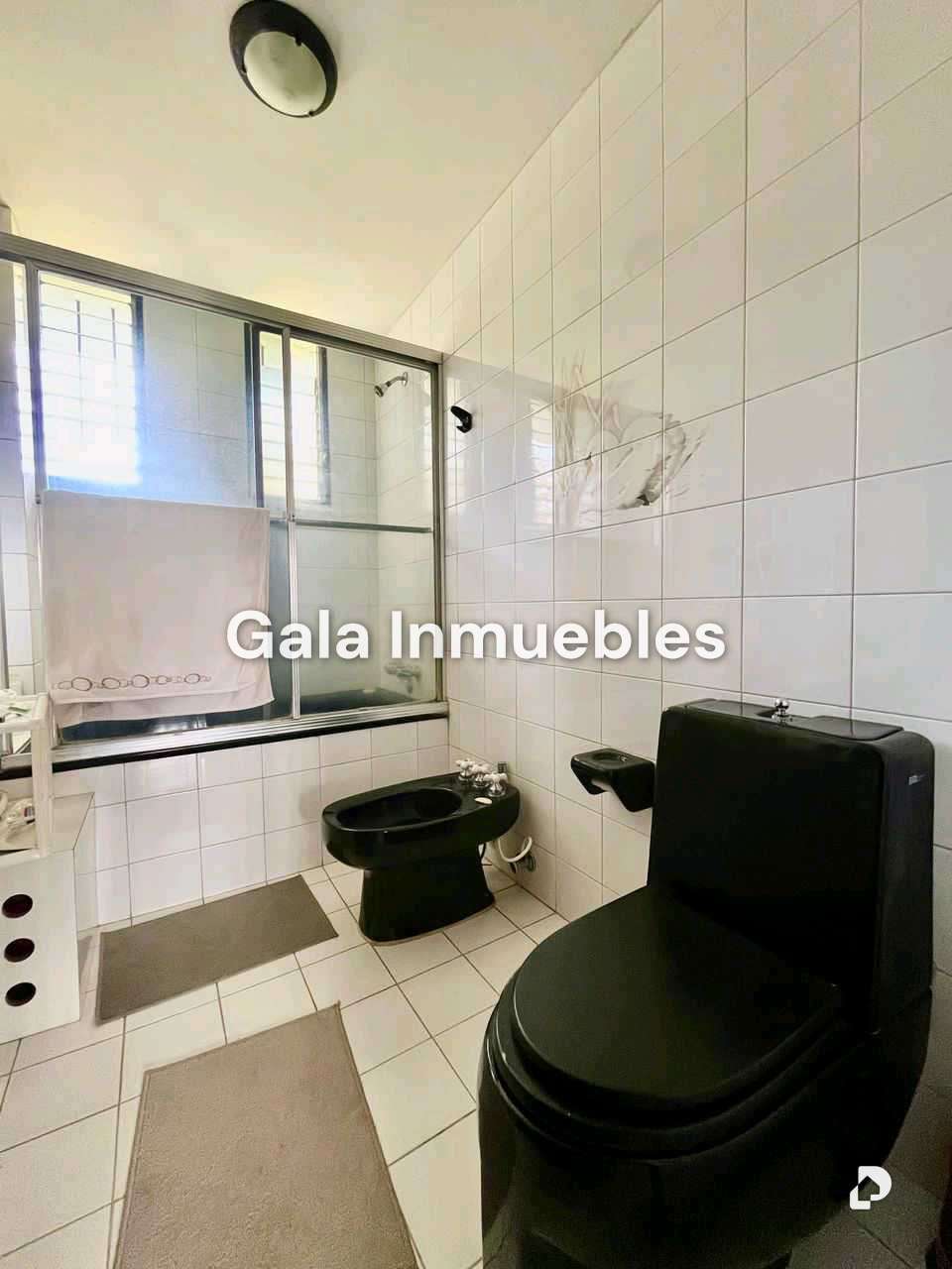 Casa en Prados del Este, Caracas – 28