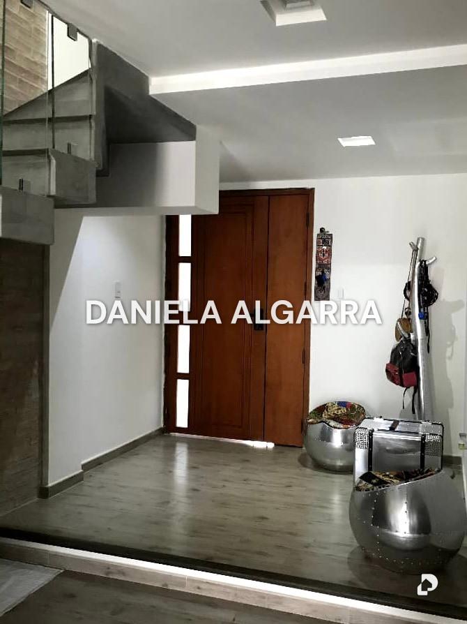 Casa en Mañongo, Valencia – 1